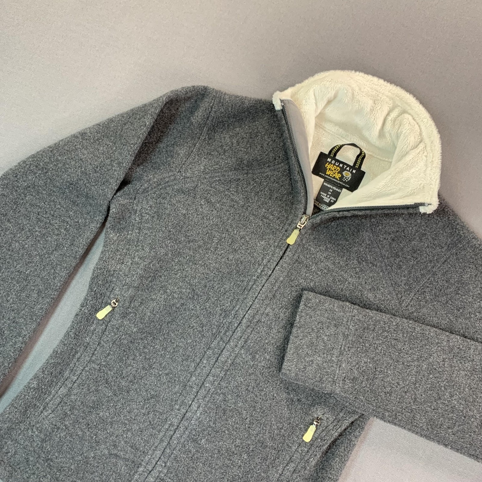 Mountain Hardwear Jacket Womens Xs Gray Sherpa Fleece Full Zip Hiking Warm Wool